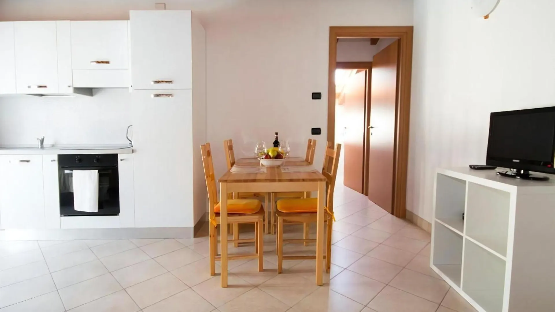 דומאסו Wohnung Mit Grossem Garten, Nah Am Strand 0*,
